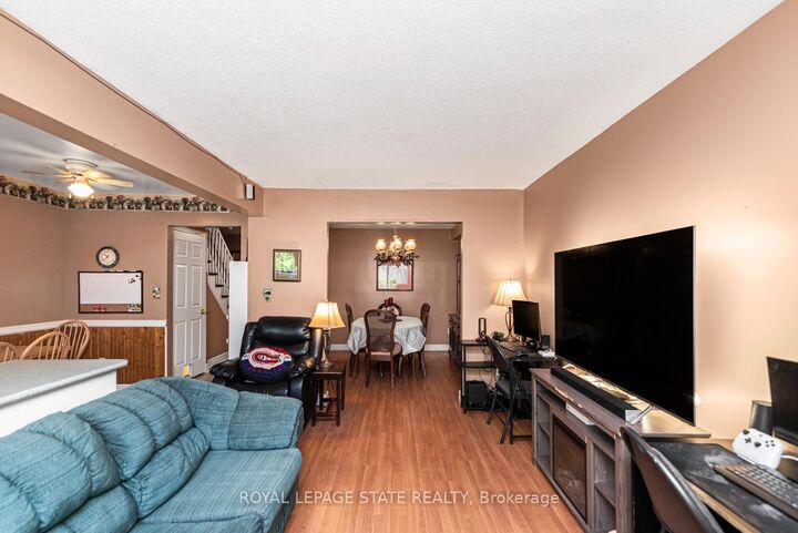 Property Photo: 127 Terni Boulevard ON L8W 3W4