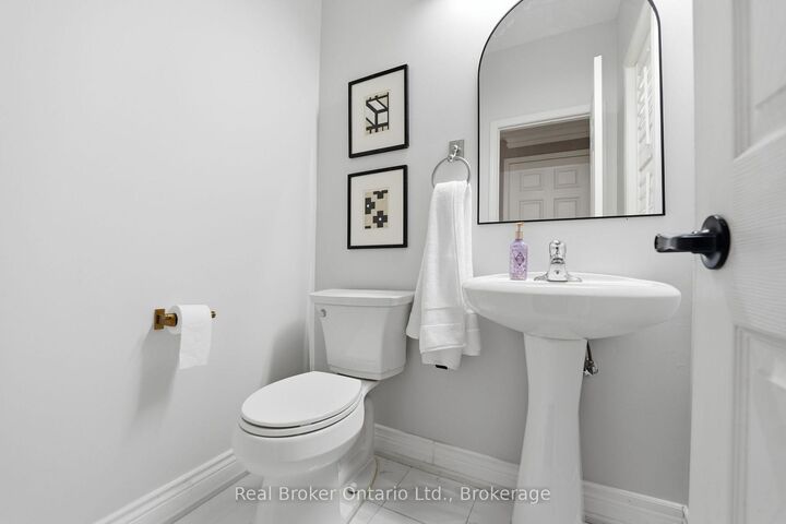 Property Photo: 3293 Steeplechase Drive ON L7M 0N7