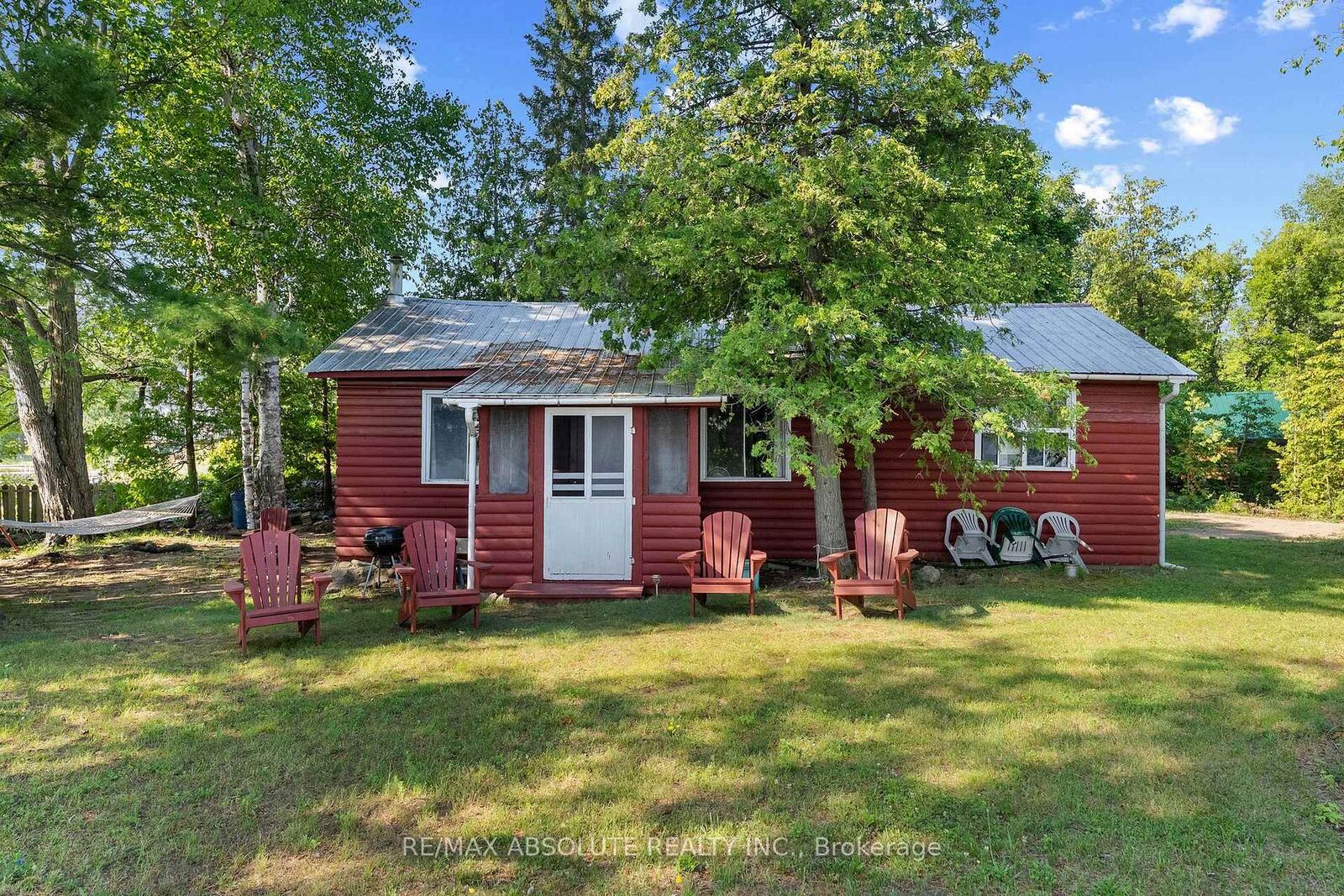Property Photo: 77A Christopher Lane ON K7V 3Z8