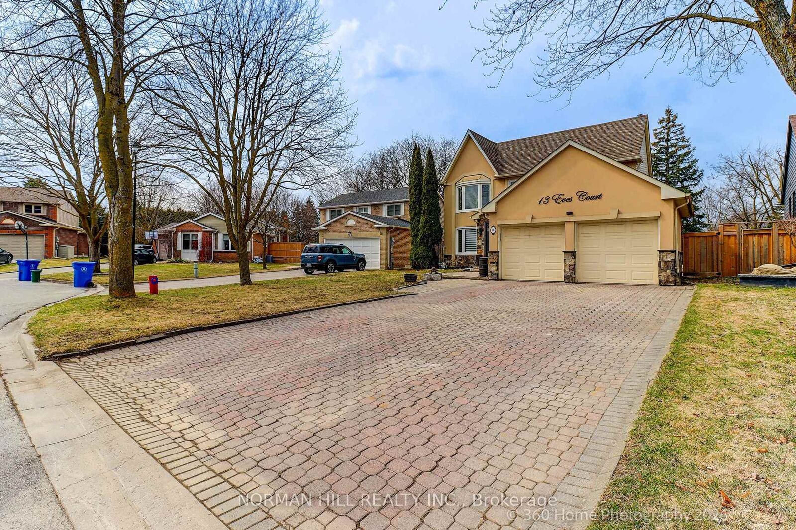 Property Photo:  13 Eves Court  ON L3Y 7P8 