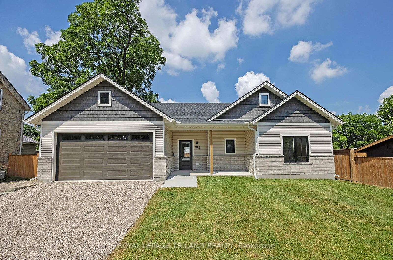 Property Photo:  193 Catherine Street  ON N0M 2K0 