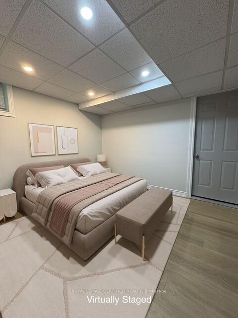 Property Photo: 2171 Corsair Road Lower Unit ON L5A 2L7
