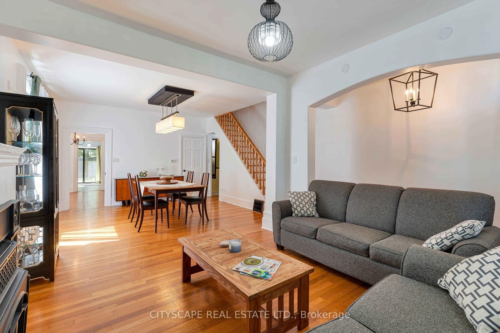 Property Photo: 29 Arthur Street ON N3S 3H4