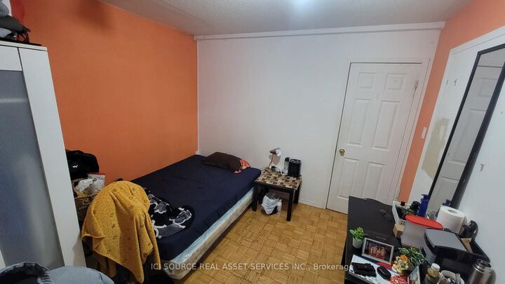 Property Photo:  24 Mattari Court  ON M9W 7C6 