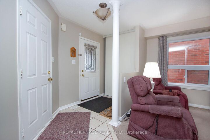 Property Photo: 92 Booth Crescent ON L1Z 1H7