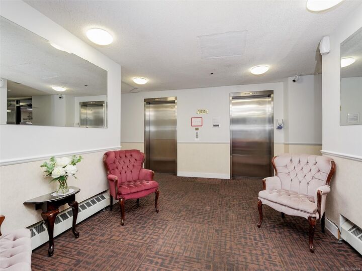 Property Photo:  1745 Leighton Rd #213  BC V8R 6R6 