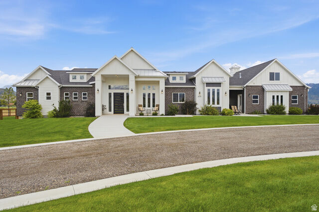 Property Photo: 372 W 3000 S UT 84032