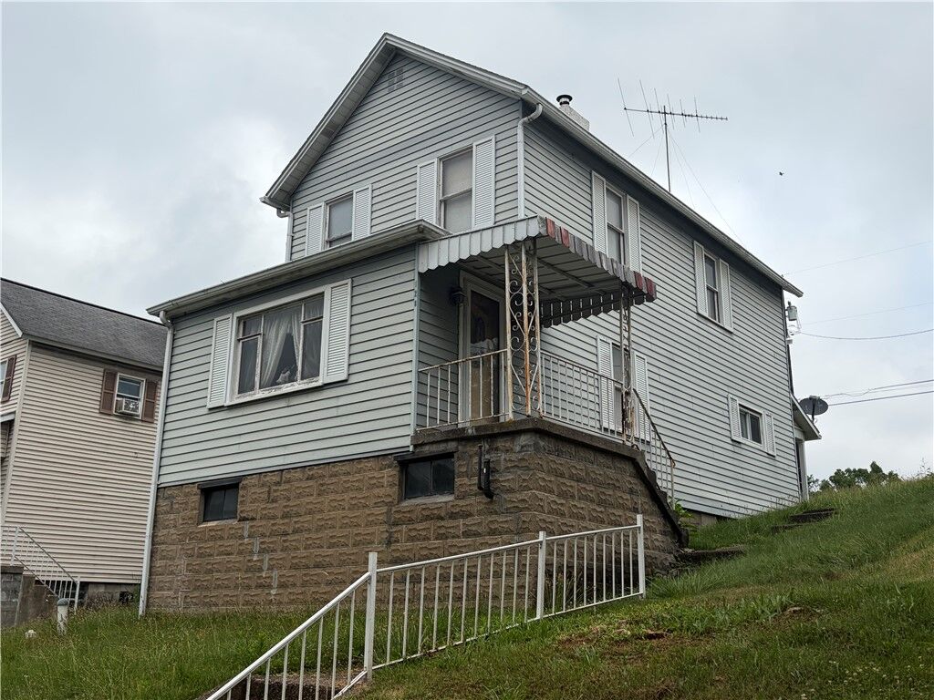 Property Photo:  256 Leckrone Highhouse  PA 15458 