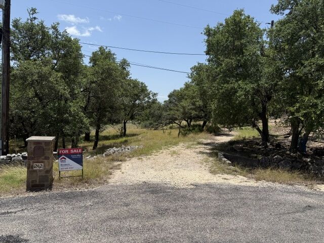 Property Photo:  242 Landons Way  TX 78633 