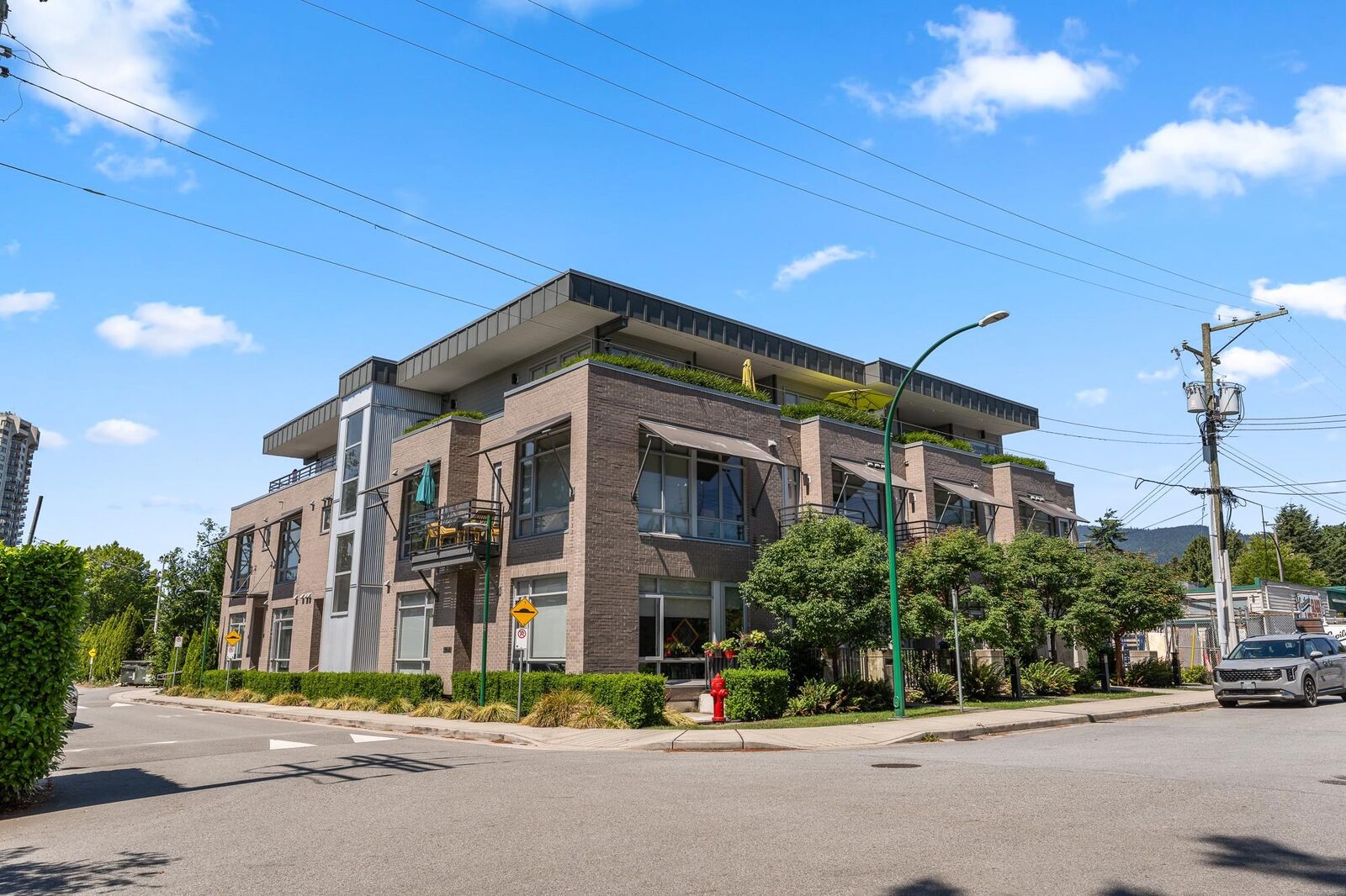 Property Photo:  1591 Bowser Avenue 202  BC V7P 2Y4 