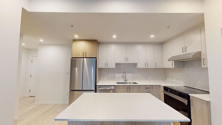 13838 108 Avenue 110 — photo 1