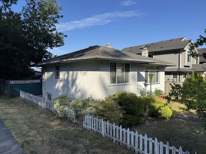 833 Scott Street — photo 1