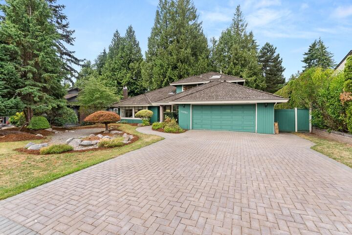 Property Photo: 11621 Summit Crescent BC V4E 2Z1