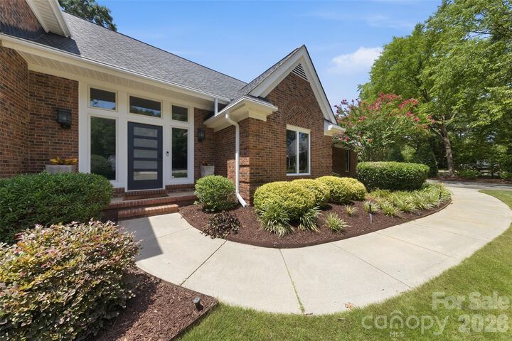 Property Photo: 208 Kelly Court SC 29715
