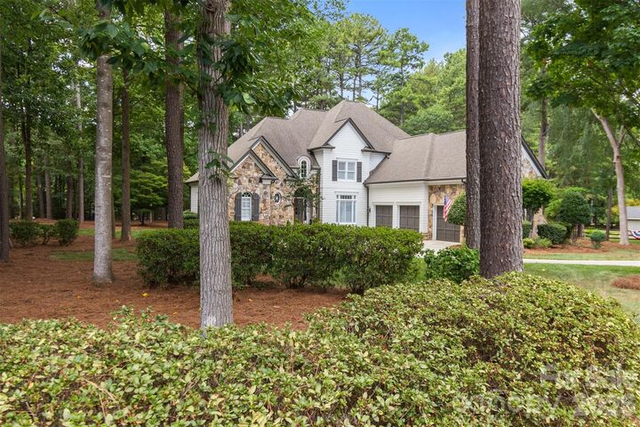 Property Photo: 103 White Crest Court NC 28117