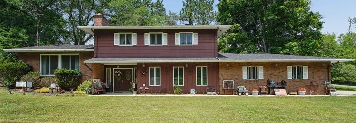Property Photo: 157 Spring Valley SW Drive OH 43023