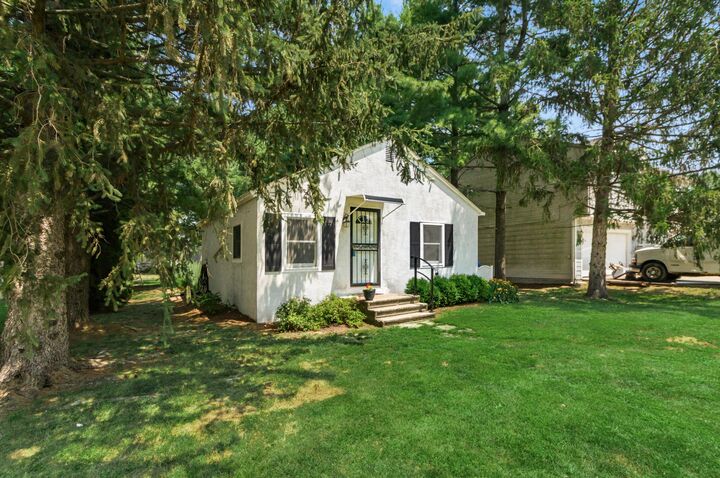 Property Photo:  6028 Radekin Road  OH 43232 