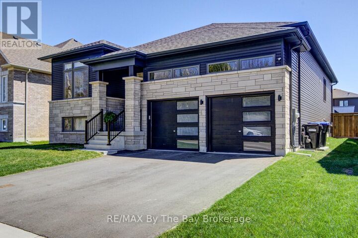 Property Photo: 194 Mapleside Drive ON L9Z 0L4