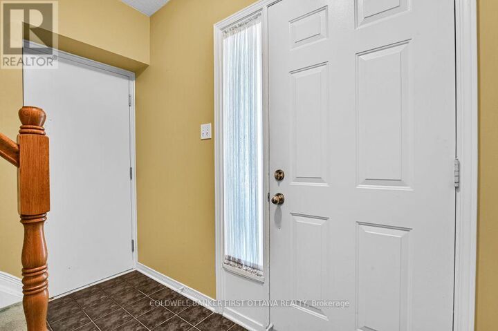 Property Photo: 99 Robson Court ON K2K 2W1