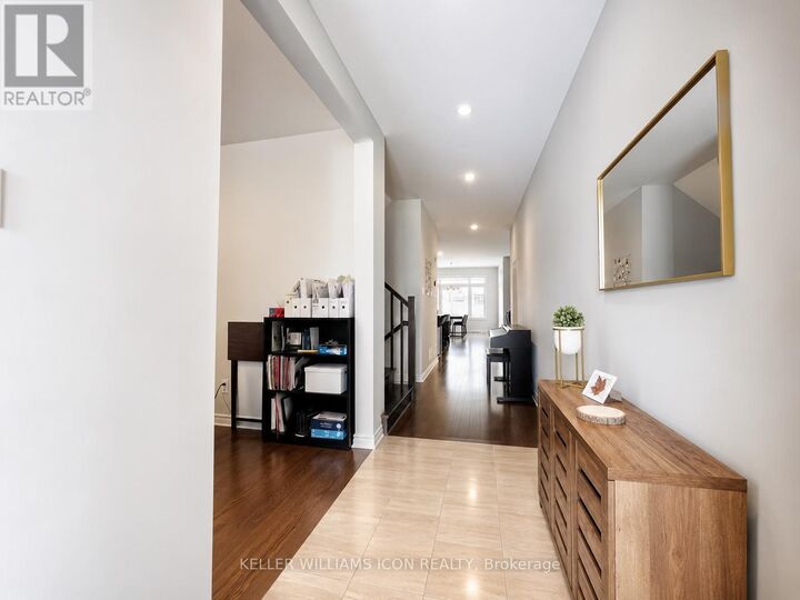 Property Photo:  916 Ralph Hennessy Avenue  ON K4M 1B2 
