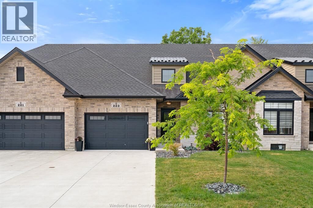 Property Photo: 223 Livingstone Crescent ON N9V 0H1