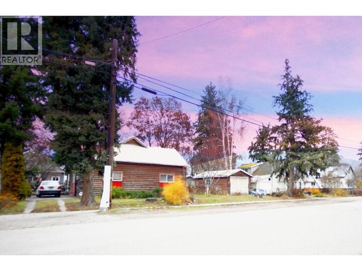 611 Regent Avenue — photo 1