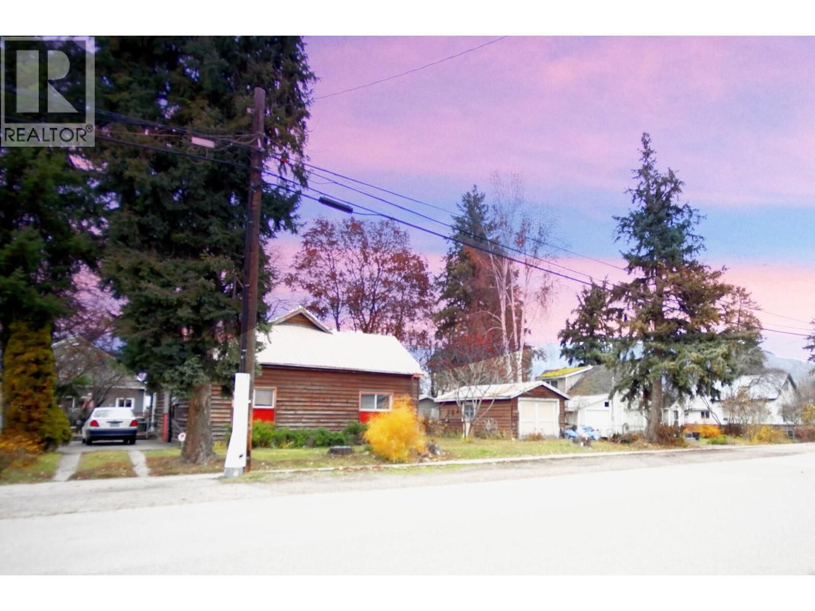 Property Photo:  611 Regent Avenue  BC V0E 1V2 