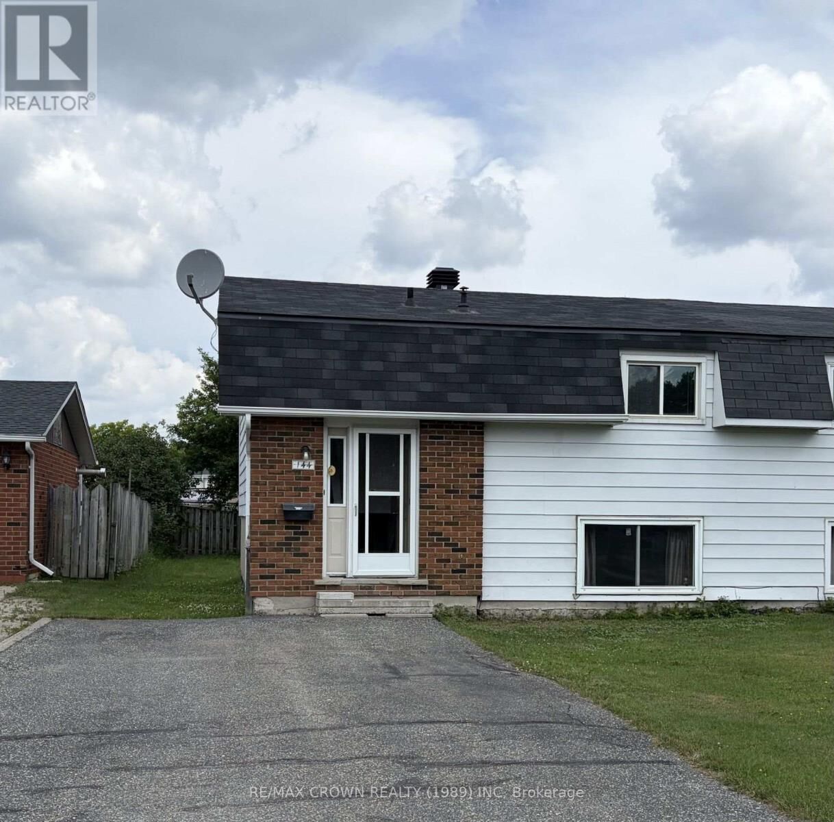 Property Photo:  144 Huron Avenue  ON P4N 7T3 