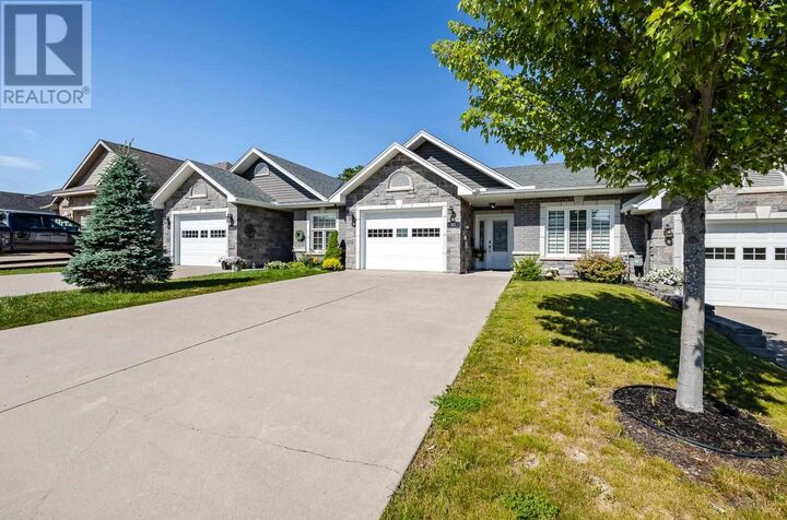 Property Photo: 83 Foxborough Trl ON P6B 0E3