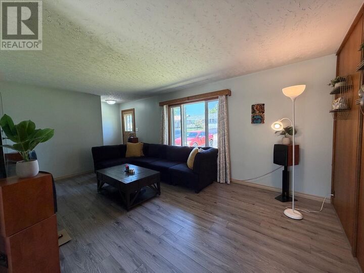 Property Photo: 82 Lakeview Dr ON P0T 2W0