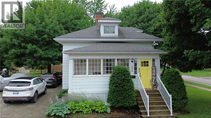 206 Union Street East — photo 1