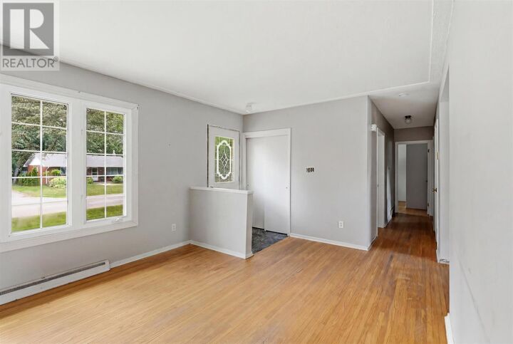 Property Photo: 27 Northwood St ON P6B 4M5