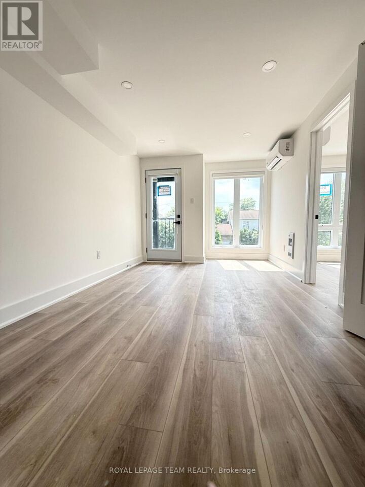Property Photo:  549 Melbourne Avenue 5  ON K2A 1W7 