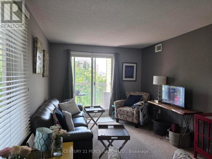 Property Photo: 27 Petra Way 2 ON L1R 0A5