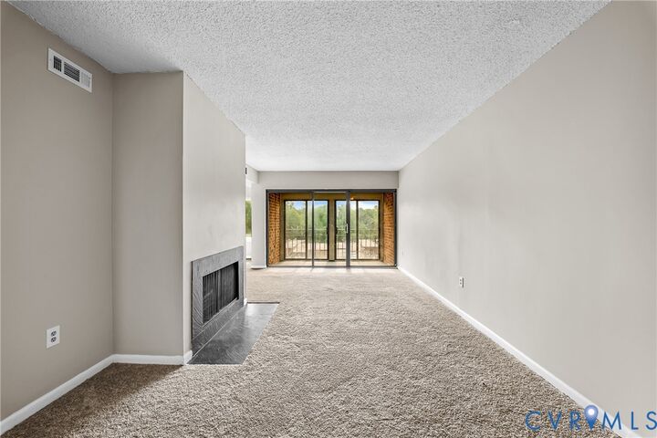 Property Photo: 1509 Regency Woods Road 302 VA 23238