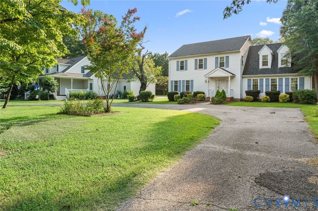 Property Photo: 1760 Gloucester Road VA 23062