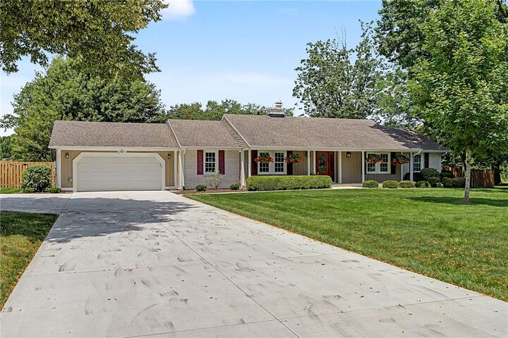 Property Photo:  3842 Quailhollow Court  OH 45502 