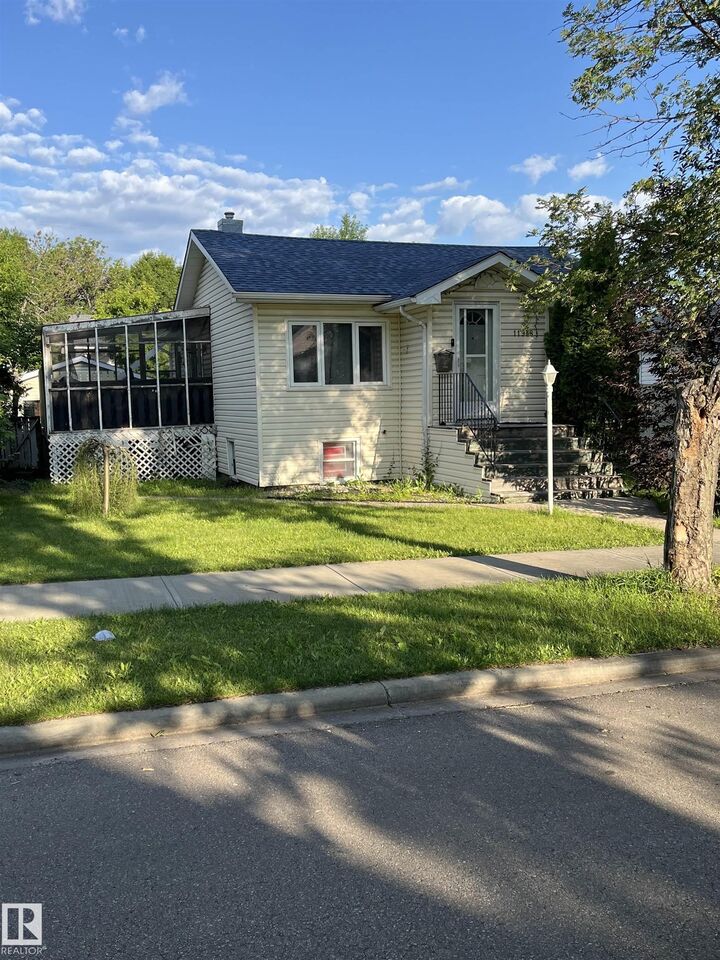 Property Photo: 11938 70 NW AB T5B 1T9