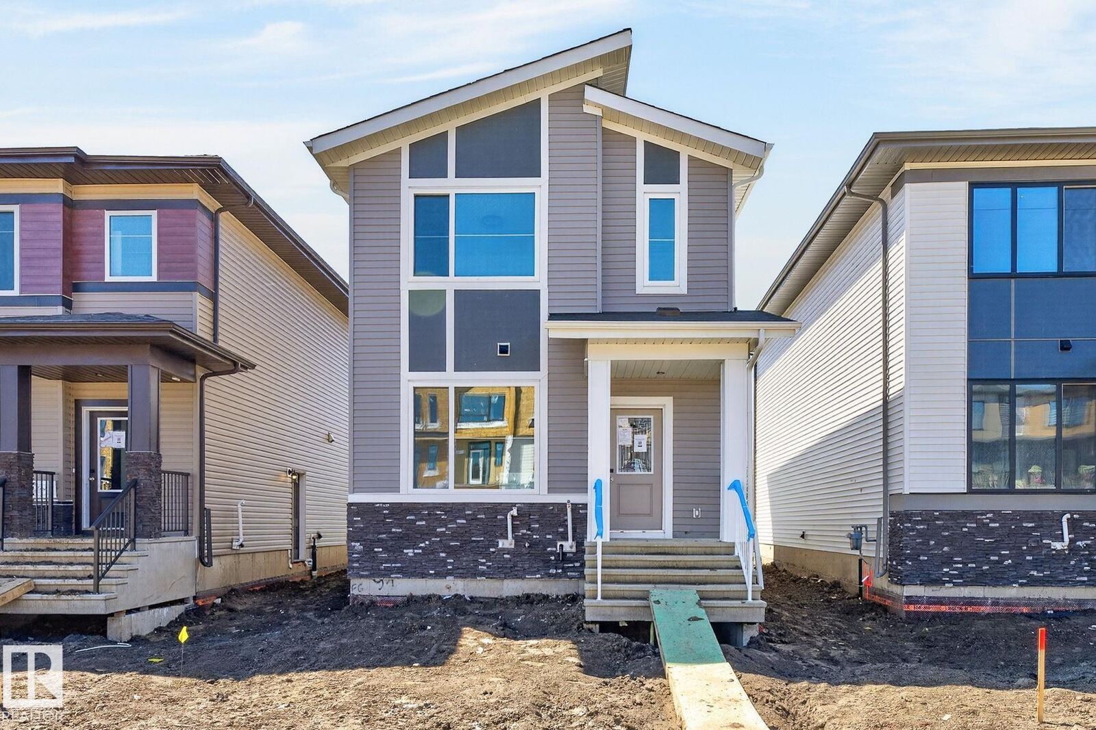 Property Photo:  97 Westwind Drive  AB T7X 4C6 