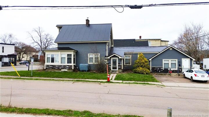 203 Mountain Road — photo 1
