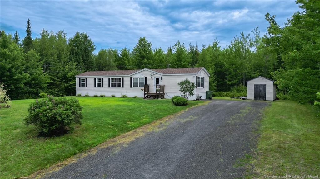 Property Photo: 31 Wendy Crescent NB E3B 0M5