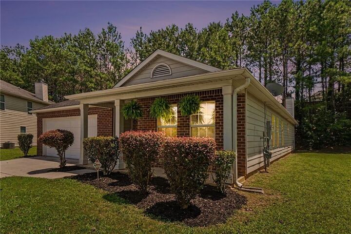 Property Photo:  460 Pinevale Court  GA 30349 