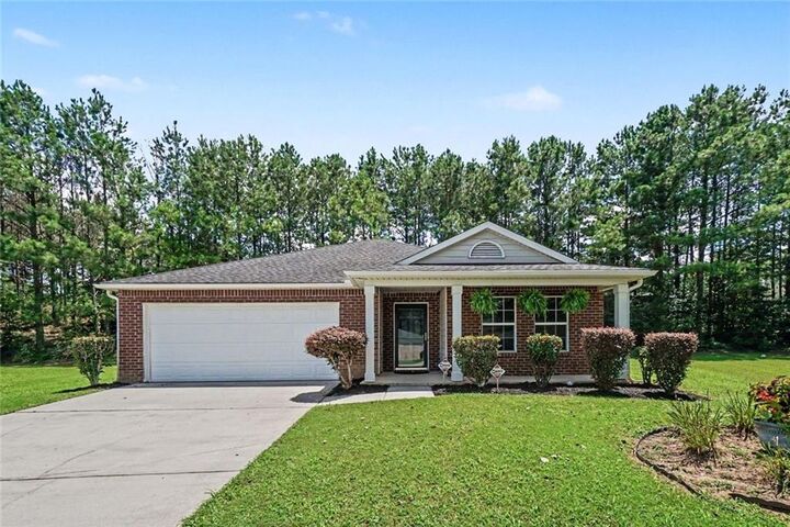 Property Photo:  460 Pinevale Court  GA 30349 
