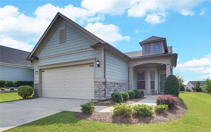 Property Photo: 5690 Maple Bluff Way GA 30548
