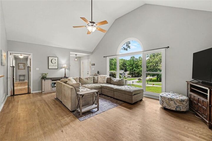 Property Photo: 148 Stanbrough Drive GA 30157