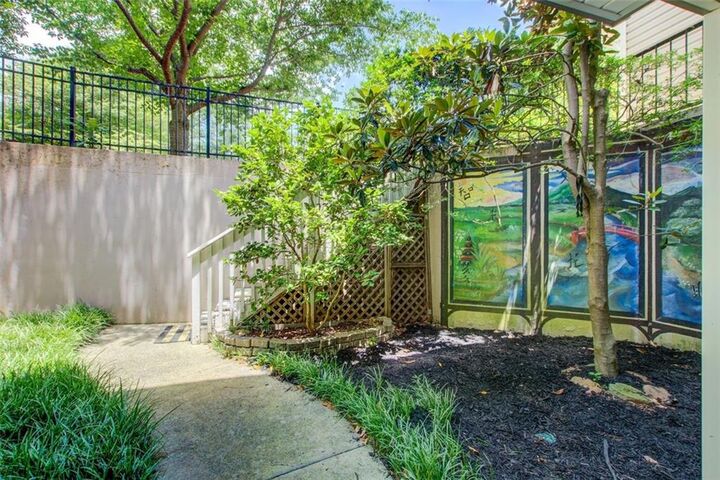 Property Photo: 1306 Wynnes Ridge Circle SE GA 30067