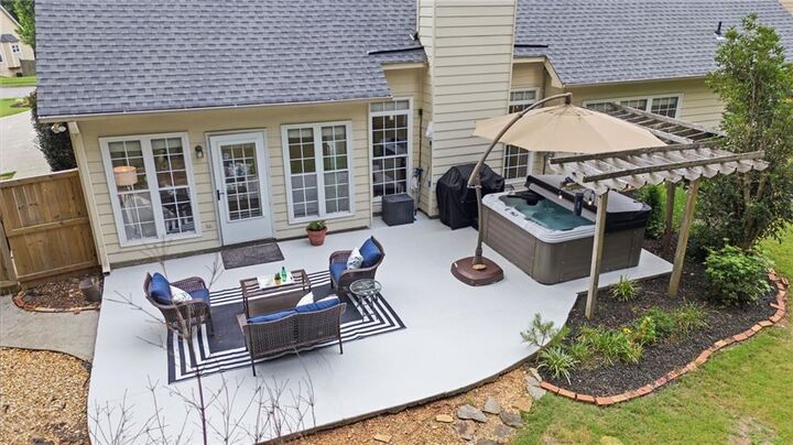 Property Photo: 4169 Chatham View Drive GA 30518