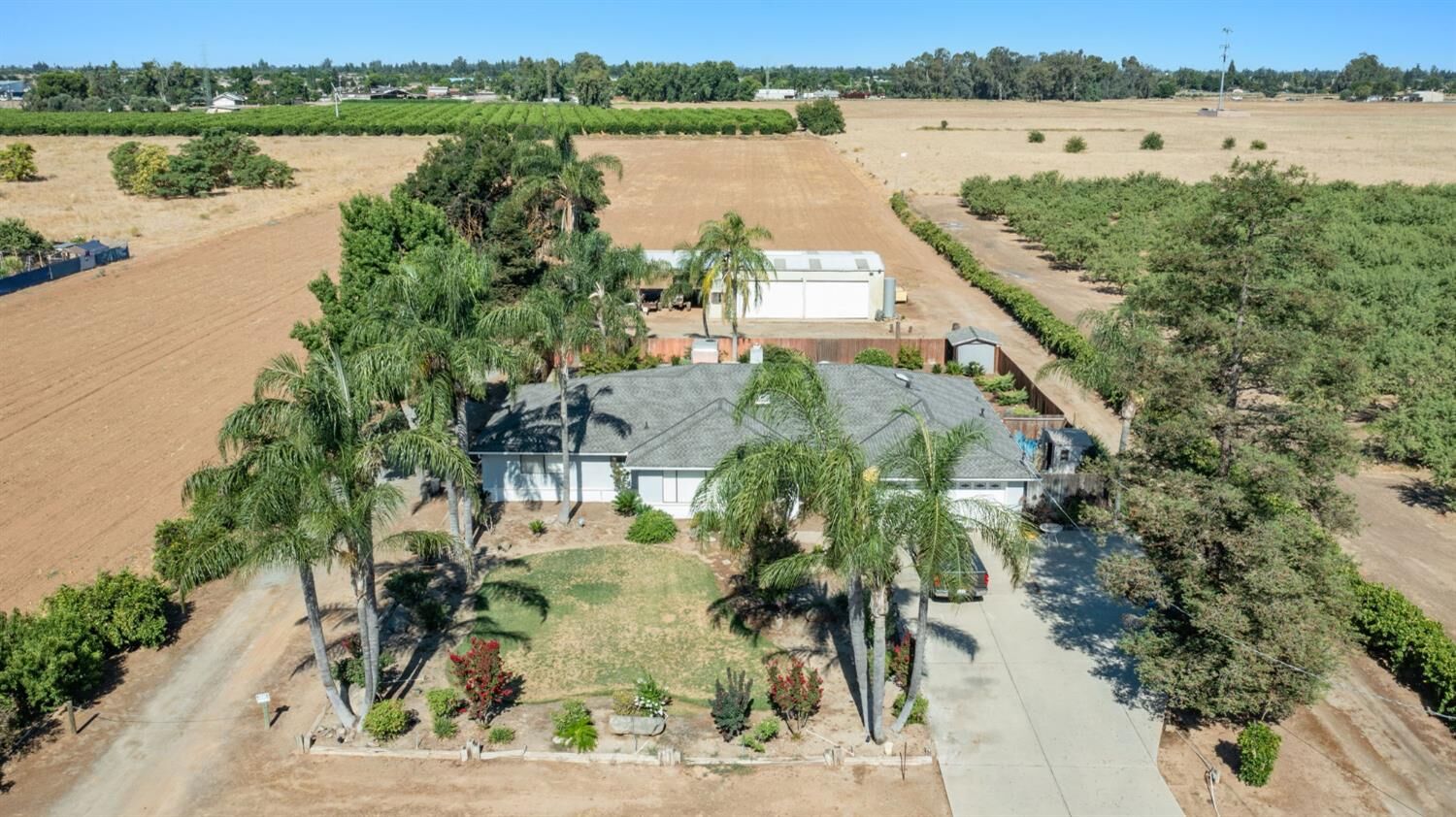 Property Photo:  291 S Locan Avenue  CA 93737 