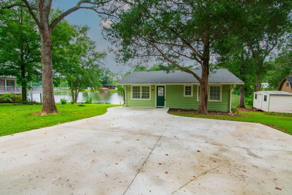 Property Photo: 1671 West Pine Lake Drive GA 31833