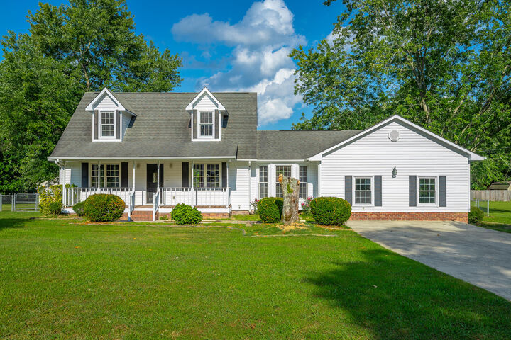 Property Photo:  1108 Asher Street  TN 37347 
